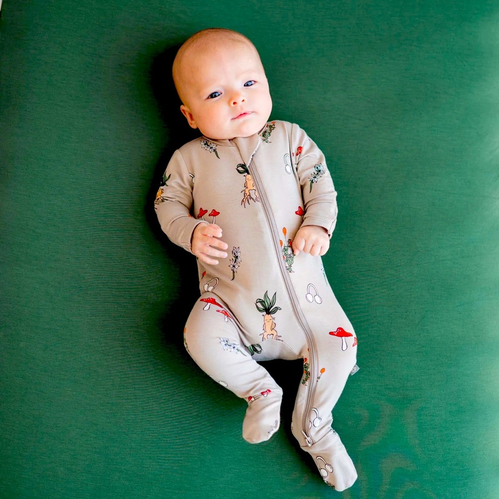 Harry Potter Theme Kyte Zippered Footie, size 6-12